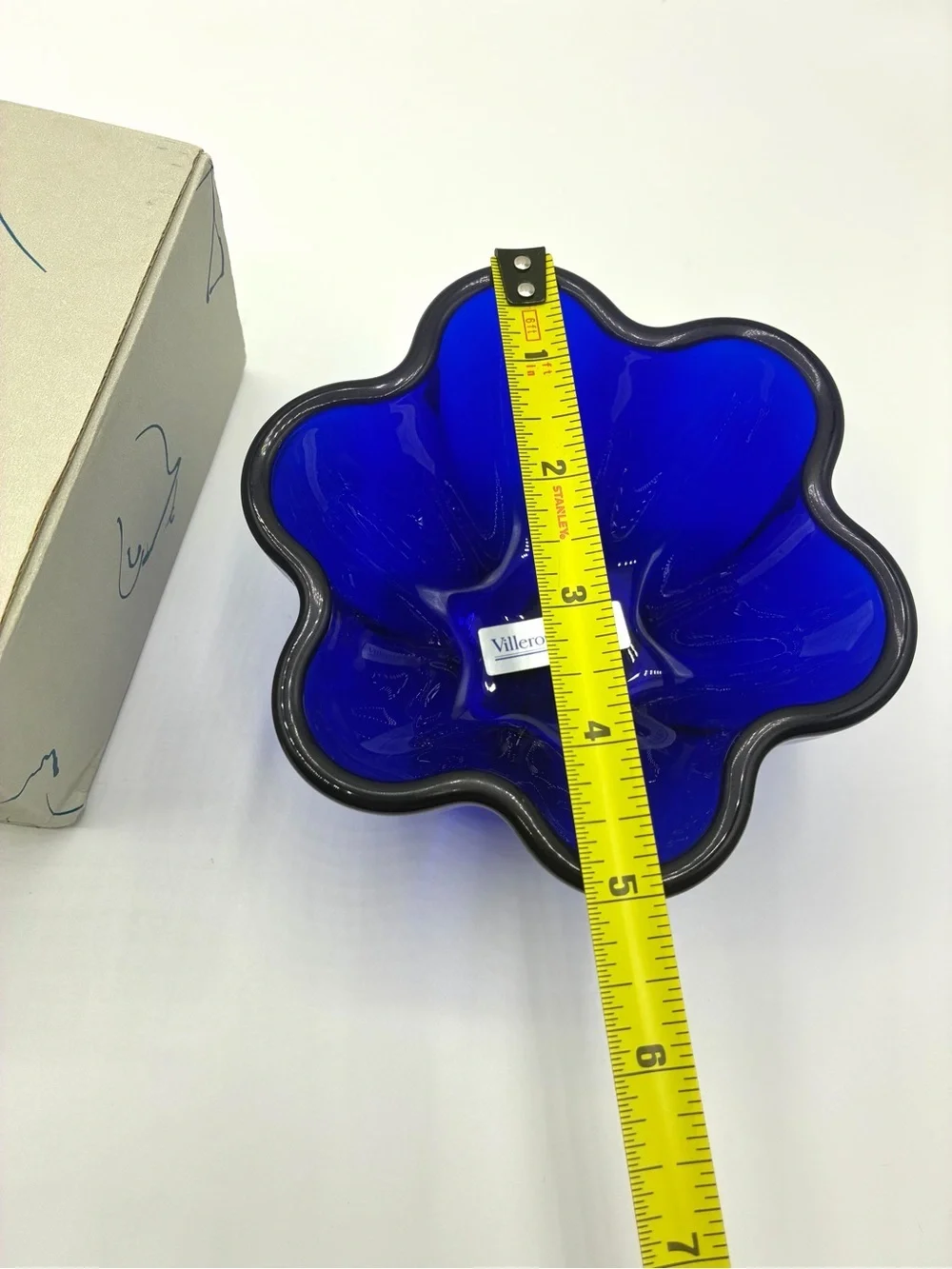 Villeroy & Boch Neptun Blau Cobalt Blue Scalloped Glass Bowl w Box